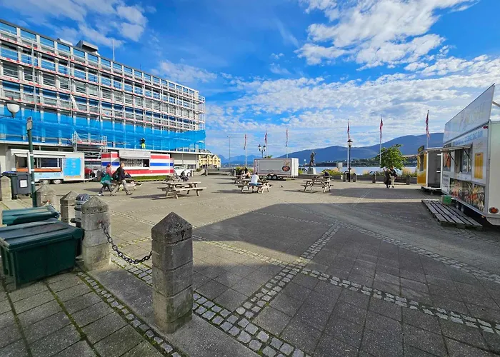 Apartamento Beautiful Fjord View, High Standard, Fully Equipped Ålesund
