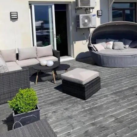 Beautiful Fjord View, High Standard, Fully Equipped Daire *